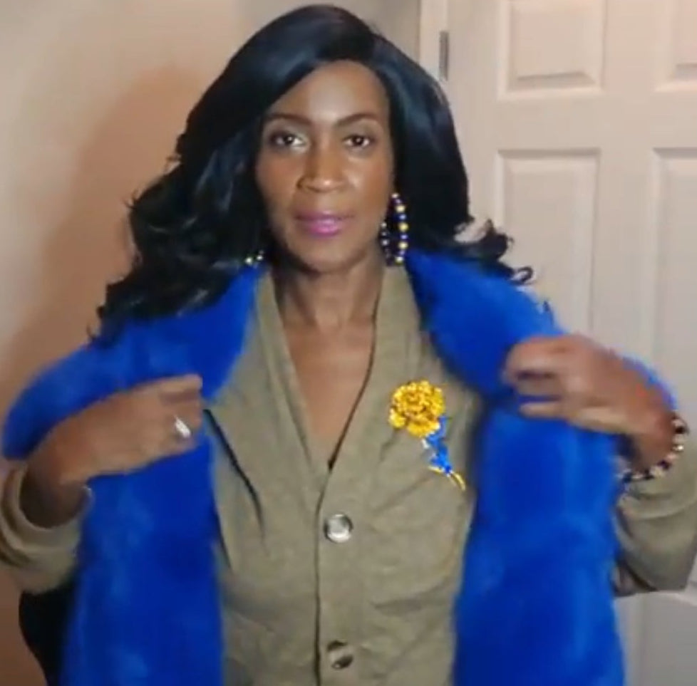 Rhoyal Blue Fur Shawl