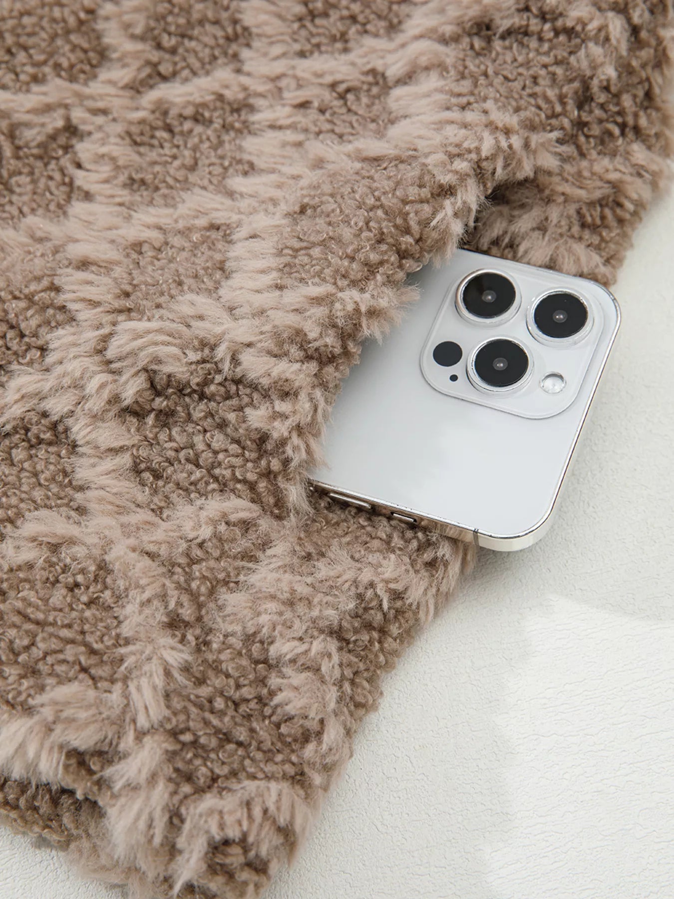 0dbdc46250f447a8b7186b81cc83ca2f-Max-Origin